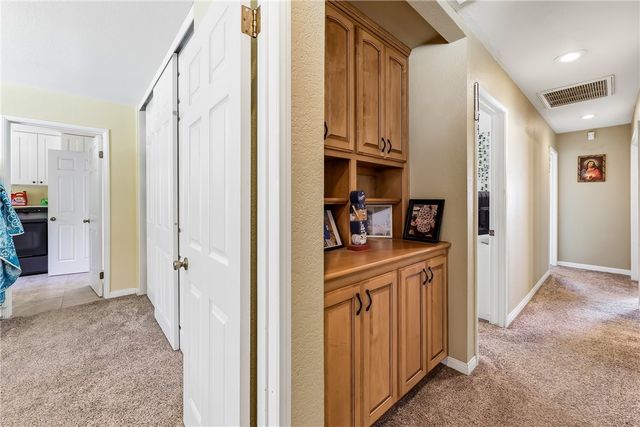 6691 Orangewood, Highland, CA 92346