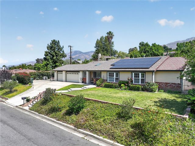 6691 Orangewood, Highland, CA 92346