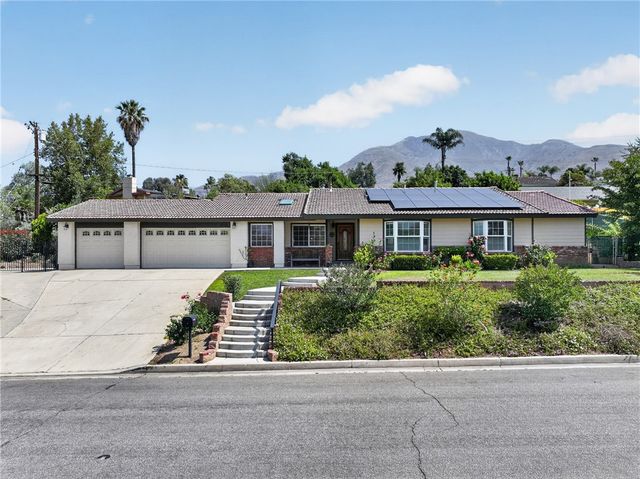 6691 Orangewood, Highland, CA 92346