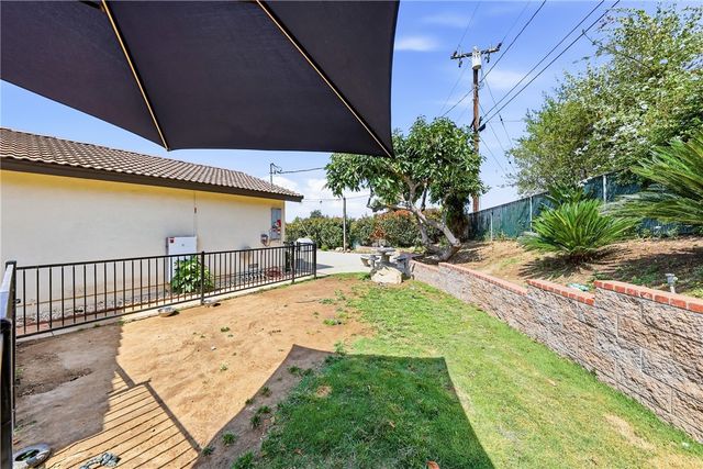 6691 Orangewood, Highland, CA 92346