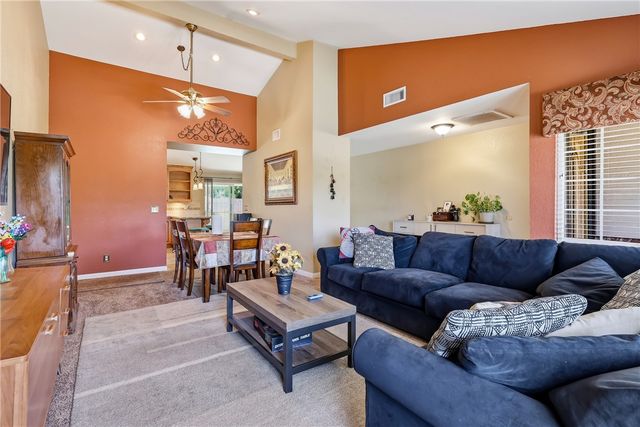 6691 Orangewood, Highland, CA 92346