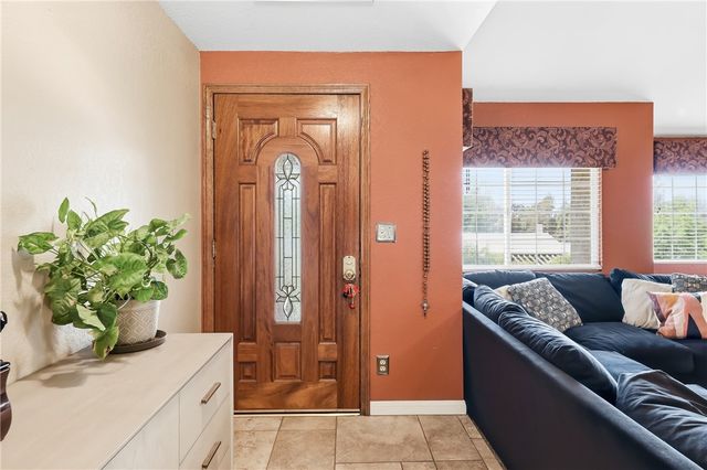 6691 Orangewood, Highland, CA 92346