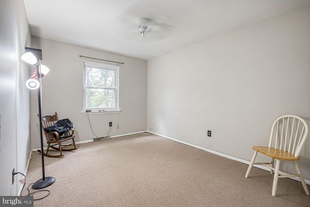 873 BLUE JAY RD, Harrisburg, PA 17111