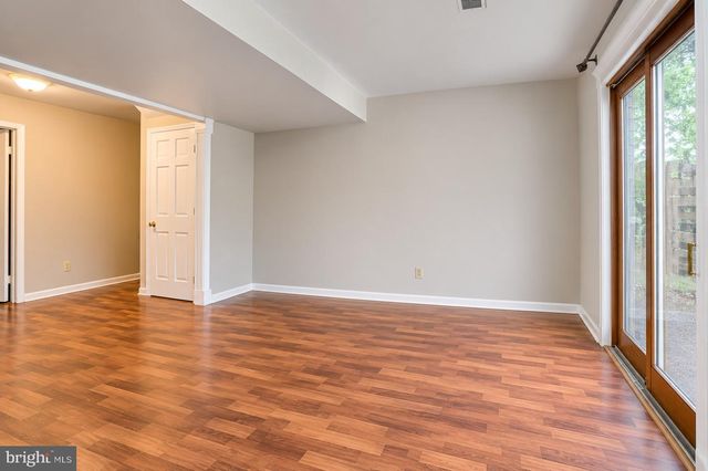 873 BLUE JAY RD, Harrisburg, PA 17111