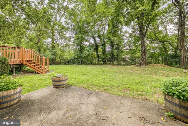 873 BLUE JAY RD, Harrisburg, PA 17111