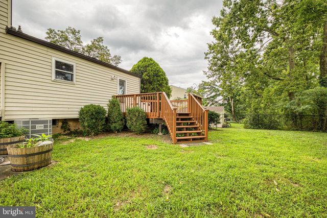 873 BLUE JAY RD, Harrisburg, PA 17111