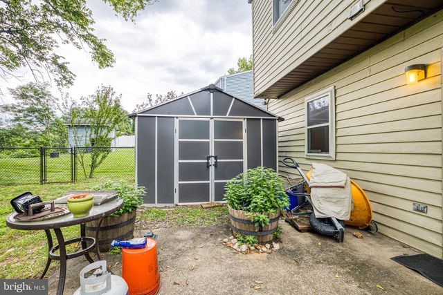 873 BLUE JAY RD, Harrisburg, PA 17111