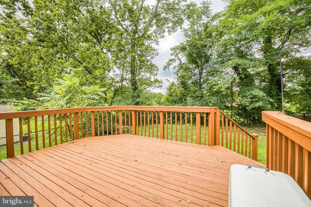 873 BLUE JAY RD, Harrisburg, PA 17111