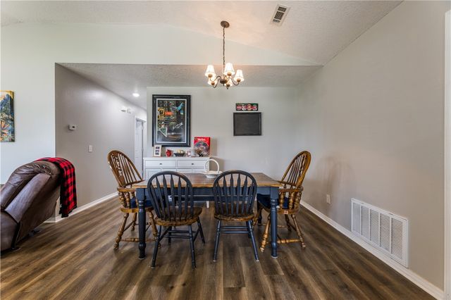 2156 Wood Tree Court, Siloam Springs, AR 72761