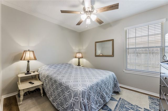2156 Wood Tree Court, Siloam Springs, AR 72761