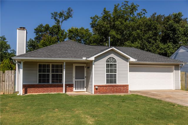 2156 Wood Tree Court, Siloam Springs, AR 72761