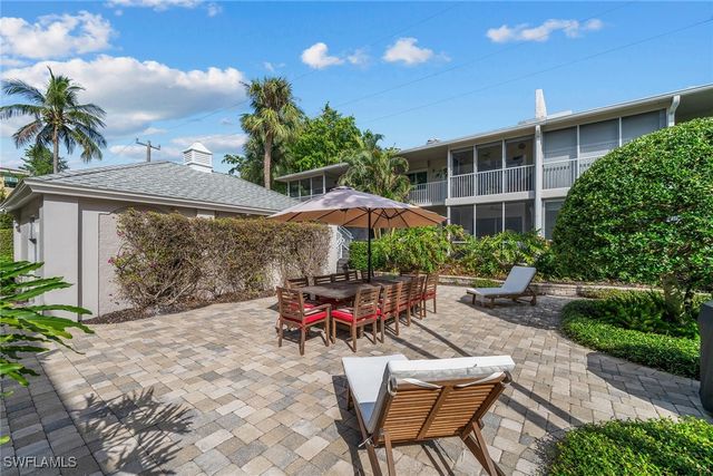 604 7th AVE S A-604, Naples, FL 34102
