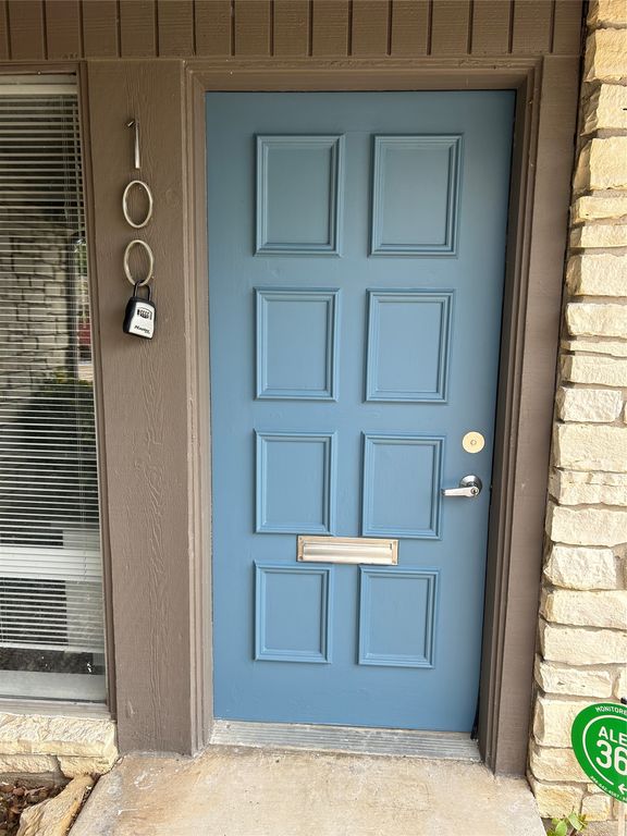 731 N Fielder Road, Arlington, TX 76012 — exterior