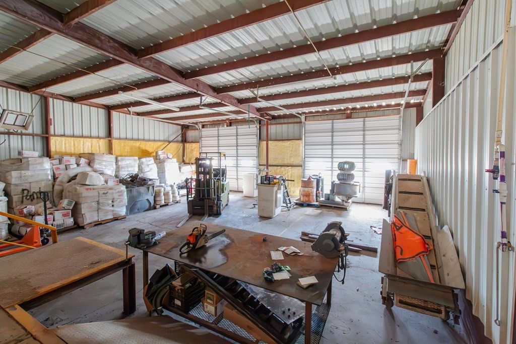 Image 10 of property listing at 620 S Bell Street, San Angelo, TX 76903