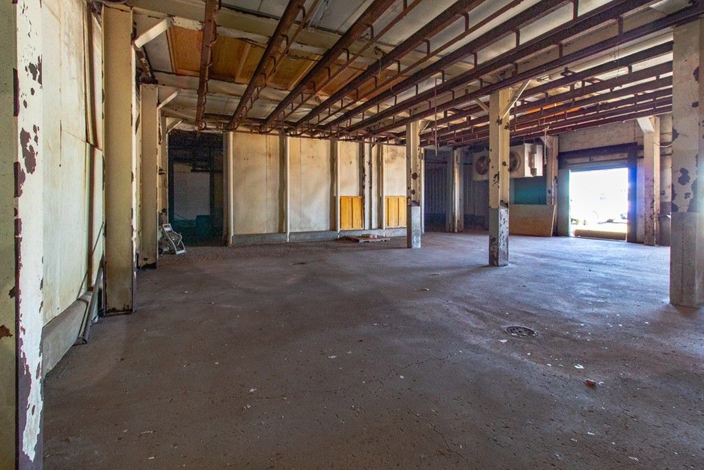 Image 13 of property listing at 620 S Bell Street, San Angelo, TX 76903