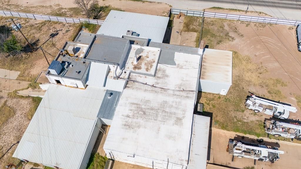 Image 14 of property listing at 620 S Bell Street, San Angelo, TX 76903