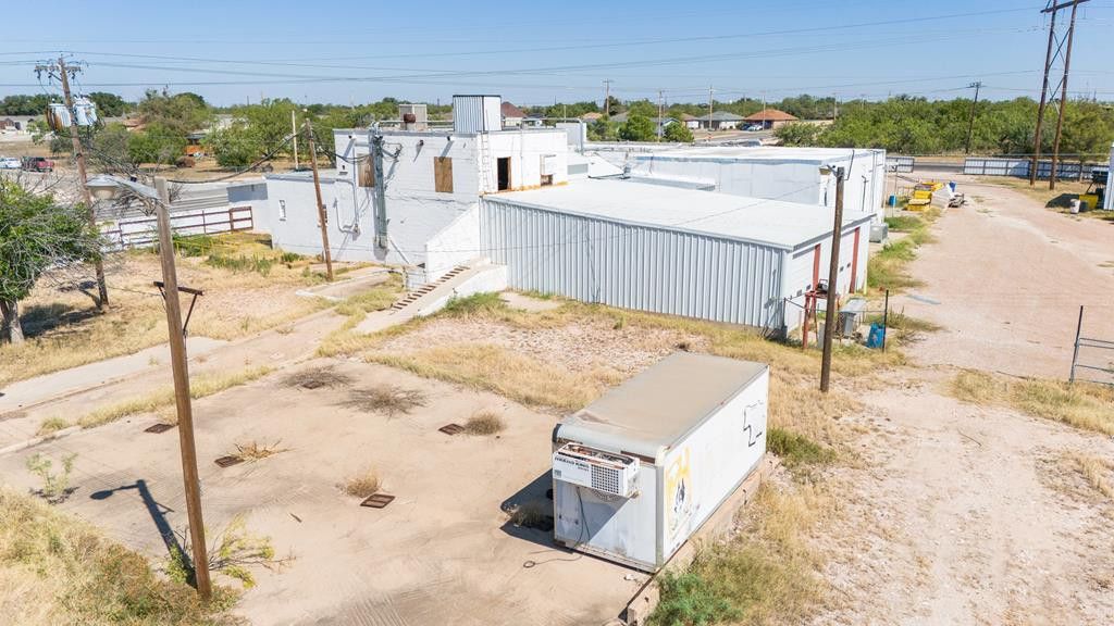 Image 19 of property listing at 620 S Bell Street, San Angelo, TX 76903