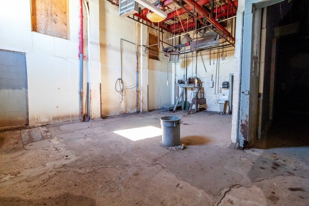 Image 9 of property listing at 620 S Bell Street, San Angelo, TX 76903