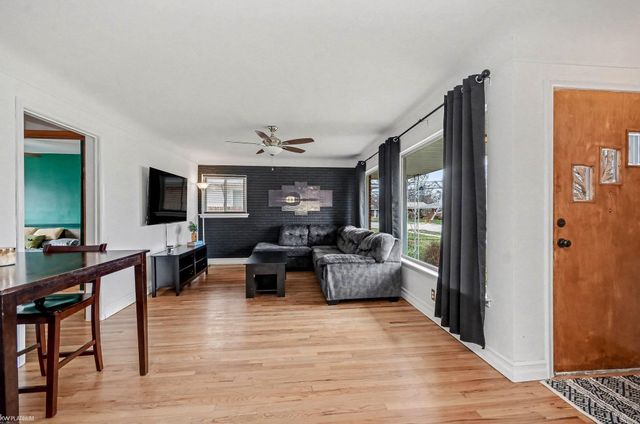 24617 Culver Street, Saint Clair Shores, MI 48080