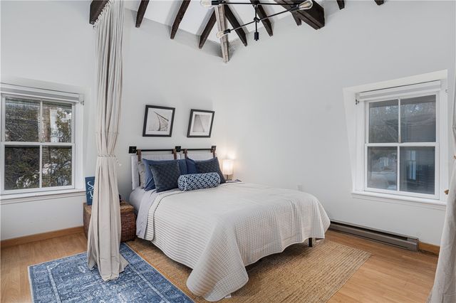 35 Pelham Street PHE, Newport, RI 02840