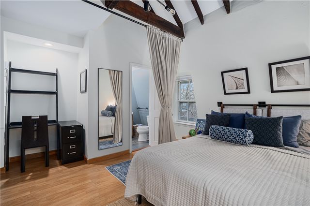 35 Pelham Street PHE, Newport, RI 02840