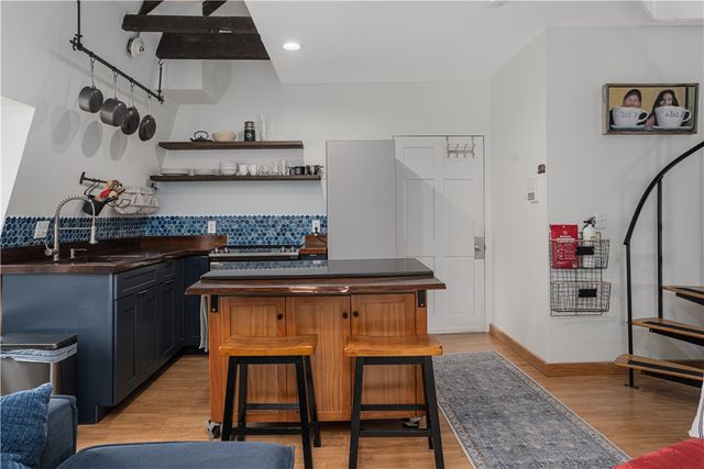 35 Pelham Street PHE, Newport, RI 02840