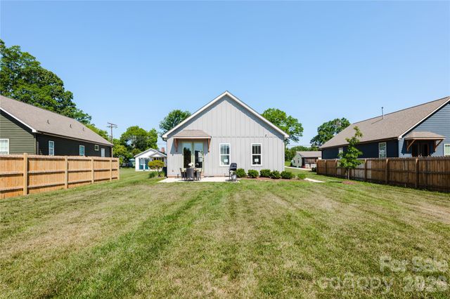117 Roper Street, Belmont, NC 28012