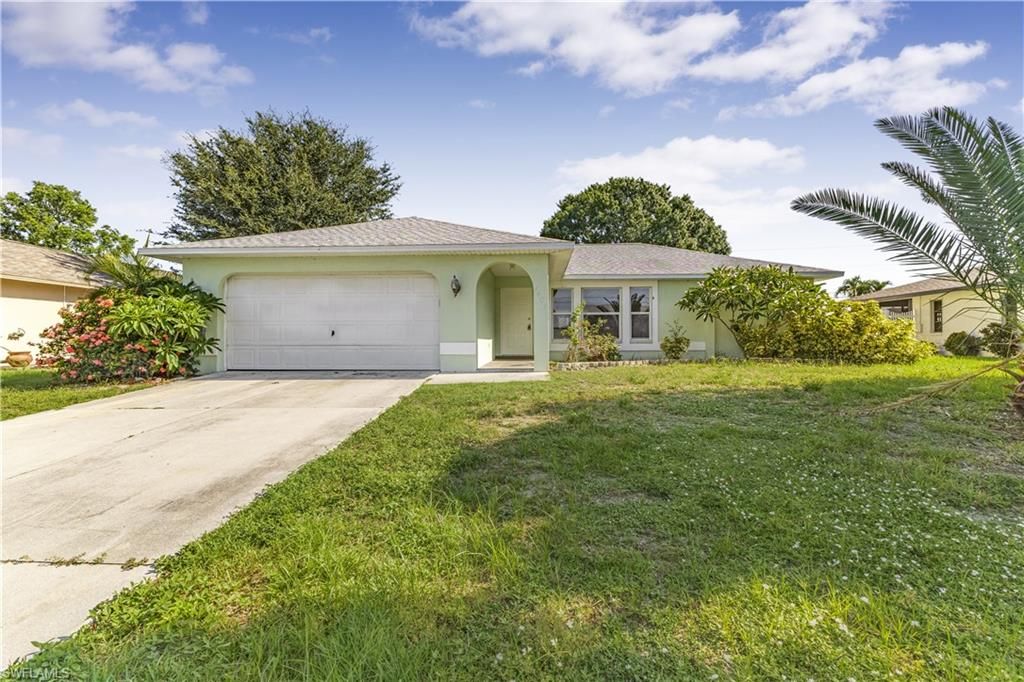1401 SE 3rd ST, CAPE CORAL, FL 33990 — photo 2