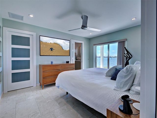 885 WHITE CAP CIRCLE 34, Venice, FL 34285
