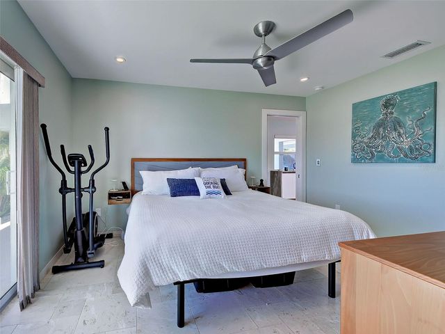 885 WHITE CAP CIRCLE 34, Venice, FL 34285