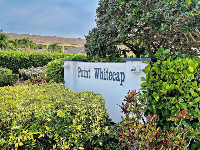 885 WHITE CAP CIRCLE 34, Venice, FL 34285