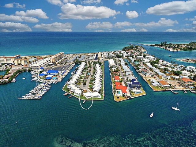 885 WHITE CAP CIRCLE 34, Venice, FL 34285