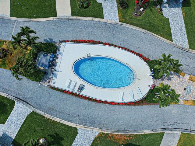 885 WHITE CAP CIRCLE 34, Venice, FL 34285