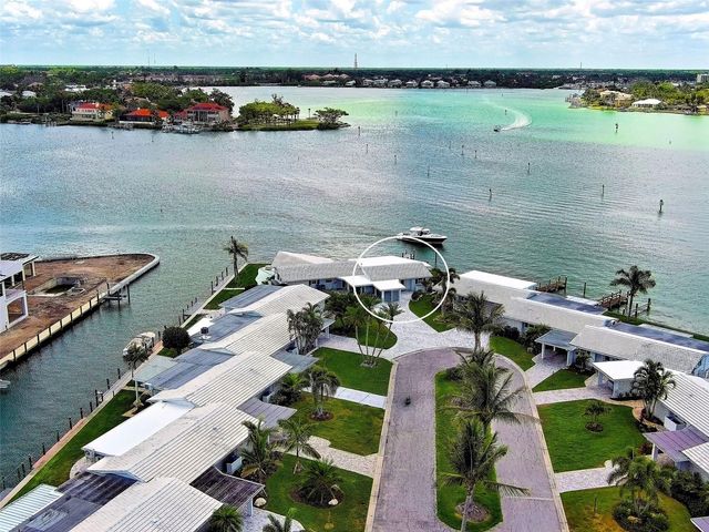 885 WHITE CAP CIRCLE 34, Venice, FL 34285
