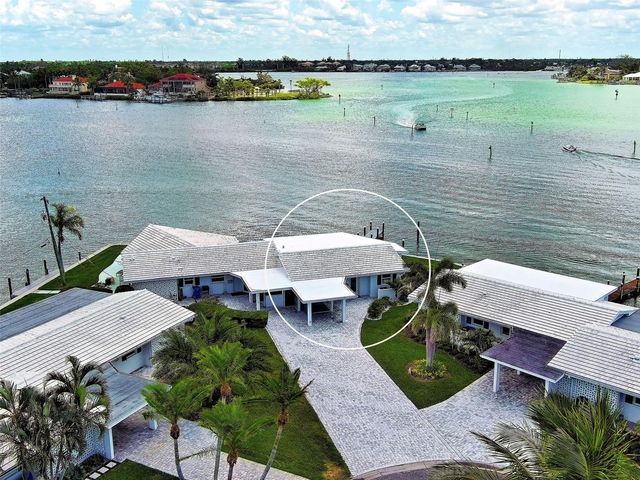 885 WHITE CAP CIRCLE 34, Venice, FL 34285