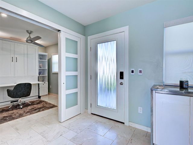 885 WHITE CAP CIRCLE 34, Venice, FL 34285
