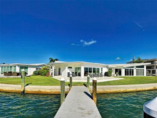 885 WHITE CAP CIRCLE 34, Venice, FL 34285