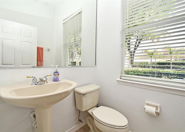 8766 THE ESPLANADE 23, Orlando, FL 32836