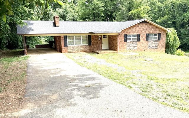 134 Carolina Avenue, Mount Airy, NC 27030