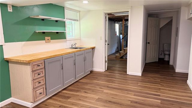 134 Carolina Avenue, Mount Airy, NC 27030