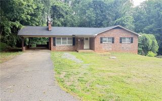 134 Carolina Avenue, Mount Airy, NC 27030