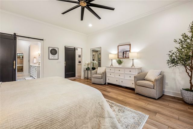 6504 W Hearth Stone Drive, Rogers, AR 72758