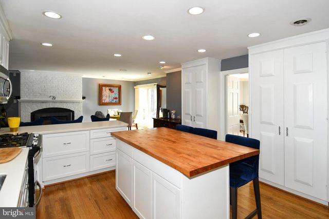 121 RIVER FOREST LN, Fort Washington, MD 20744