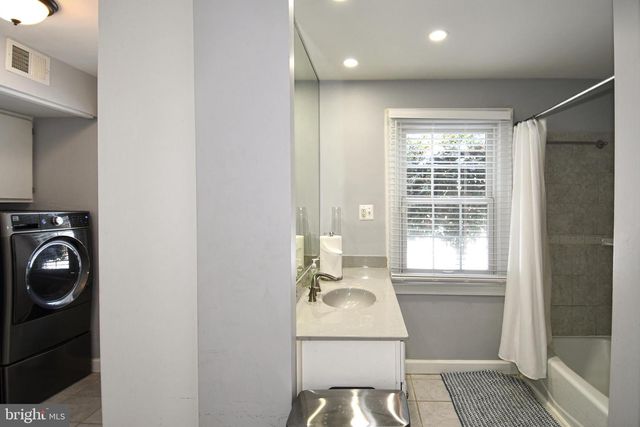 121 RIVER FOREST LN, Fort Washington, MD 20744