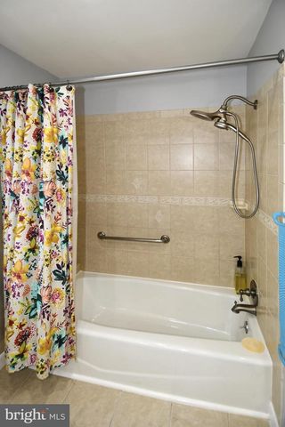 121 RIVER FOREST LN, Fort Washington, MD 20744