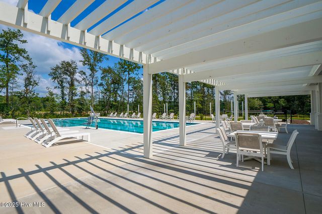 5621 Palm Tree Place, Leland, NC 28451