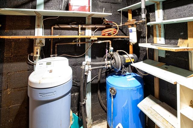 179 Robert St, Westport, MA 02790