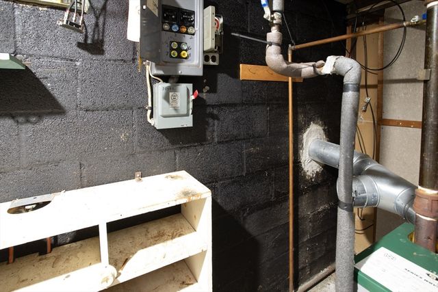 179 Robert St, Westport, MA 02790