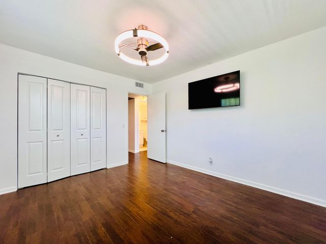 200 Northampton J 200, West Palm Beach, FL 33417