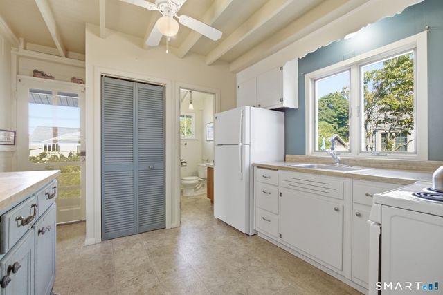 27 Gates Road, Old Saybrook, CT 06475